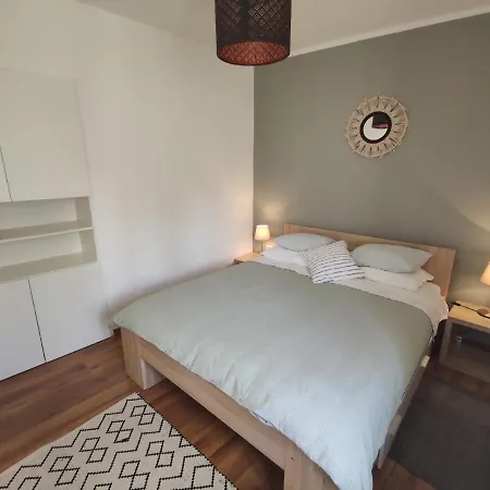 Апартаменти Tinelinn - Walls *