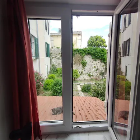 Tinelinn - Walls Apartment *