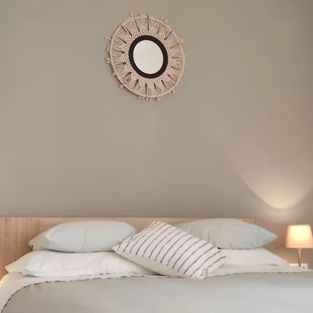 Apartment Tinelinn - Walls Zadar