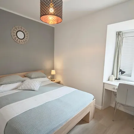 Tinelinn - Walls Apartment *